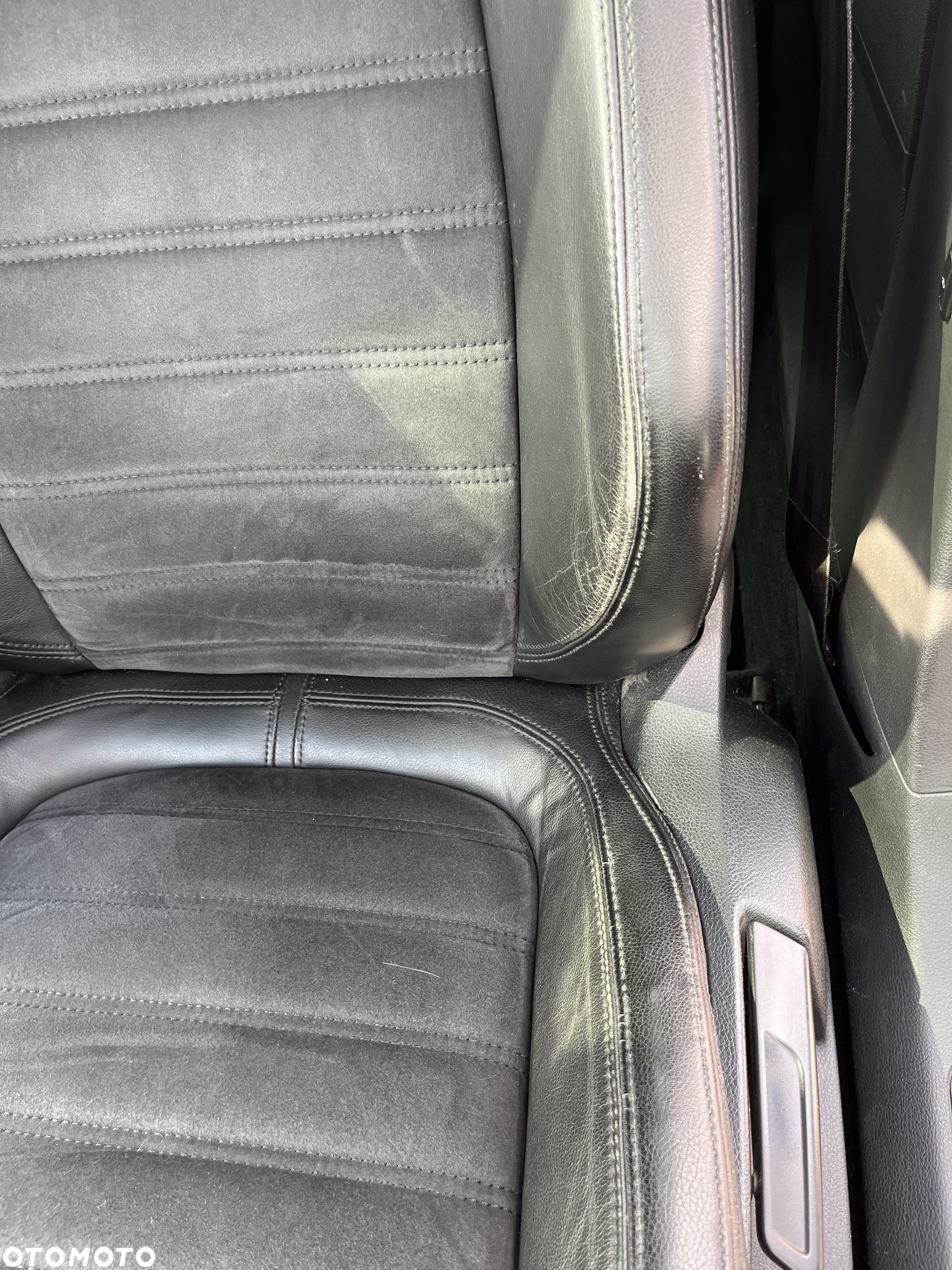 Volkswagen Passat 2.0 TDI DPF Comfortline - 14