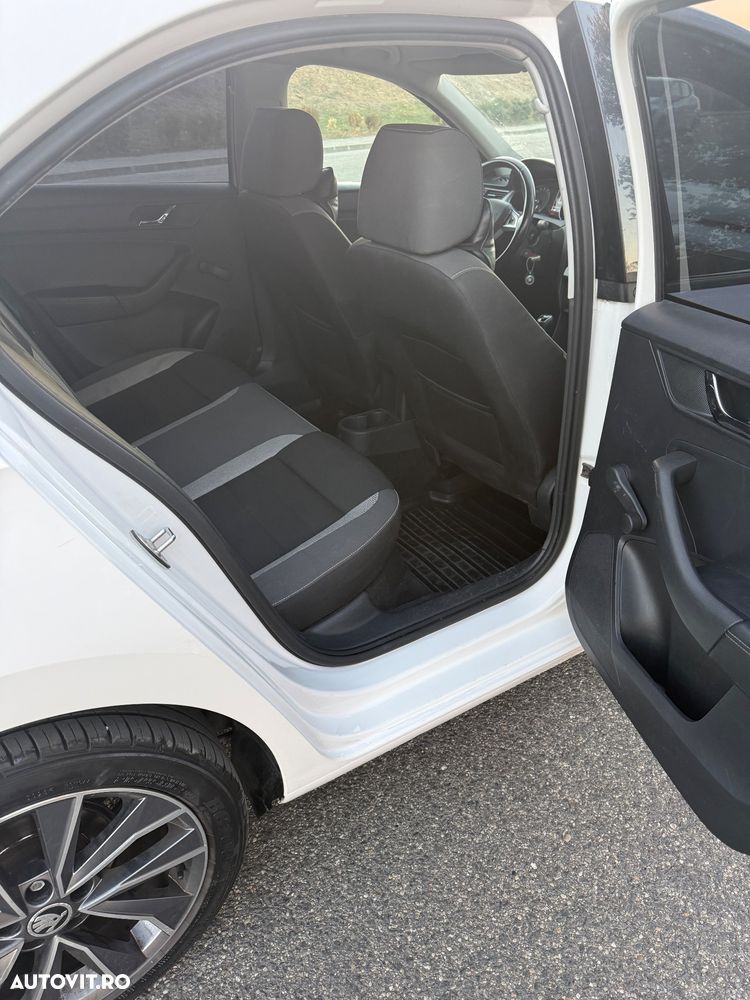 Skoda RAPID - 10