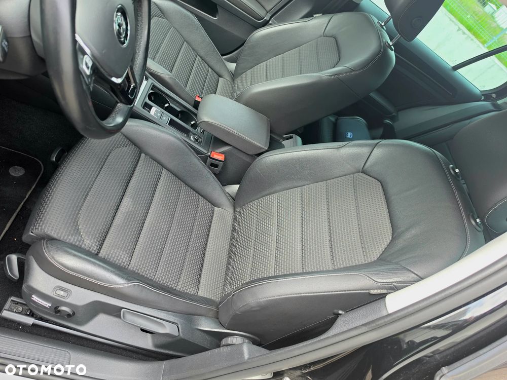 Volkswagen Golf 1.4 TSI BMT Highline - 9