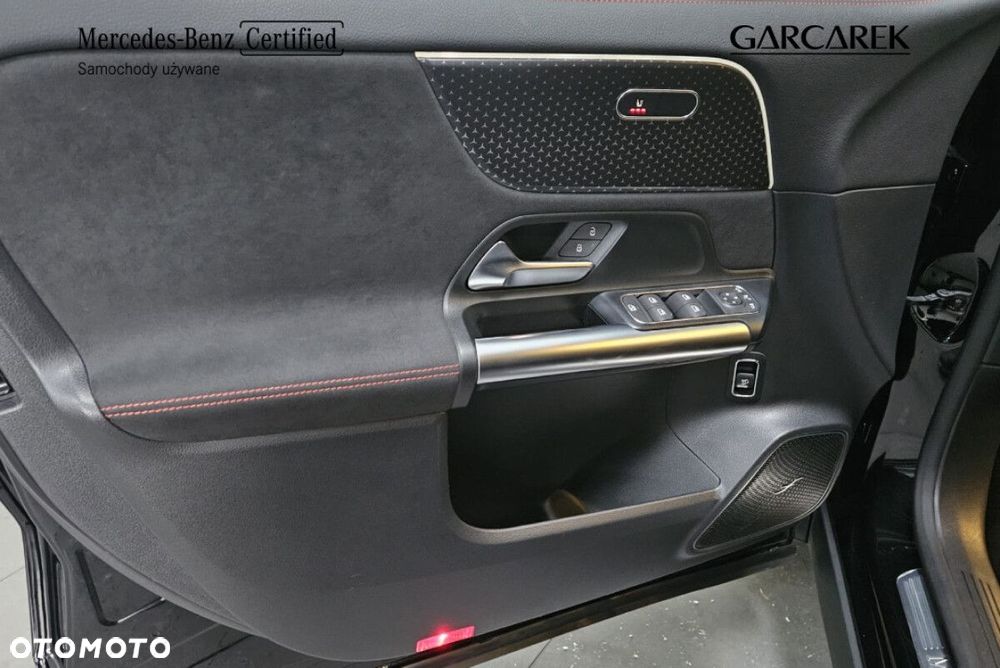 Mercedes-Benz GLA 220 d 4-Matic AMG Line - 23