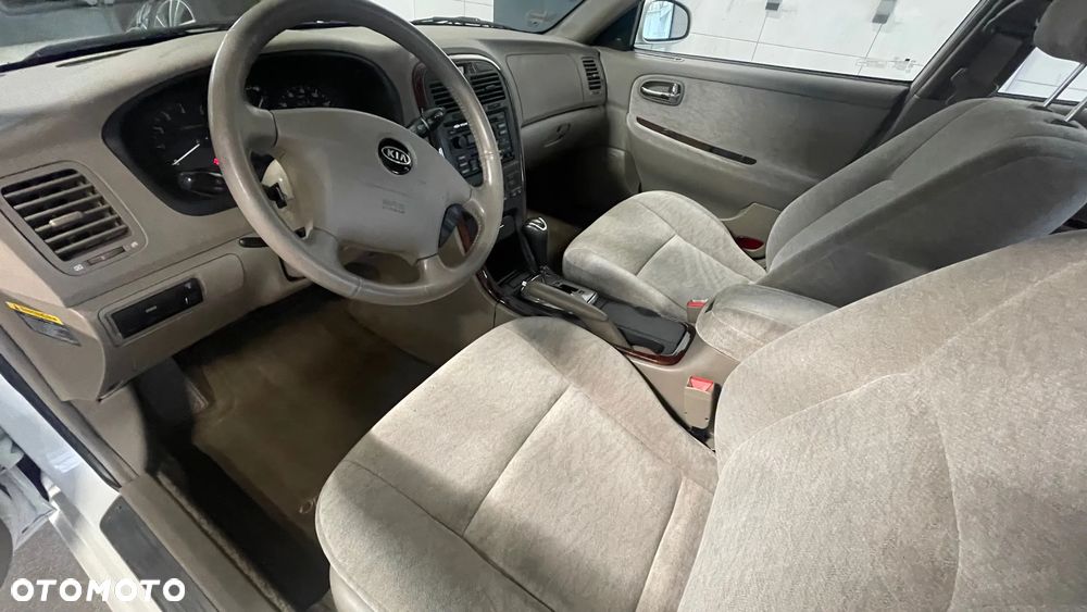 Kia Optima - 10
