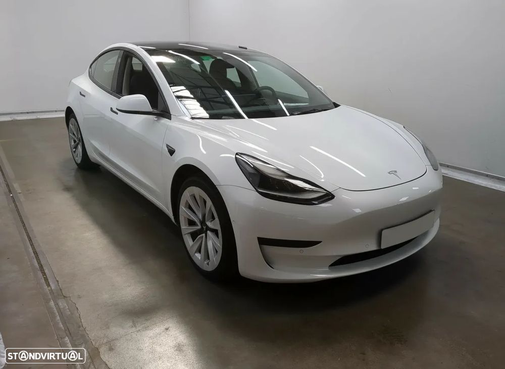 Tesla Model 3 Standard Range Plus RWD - 2