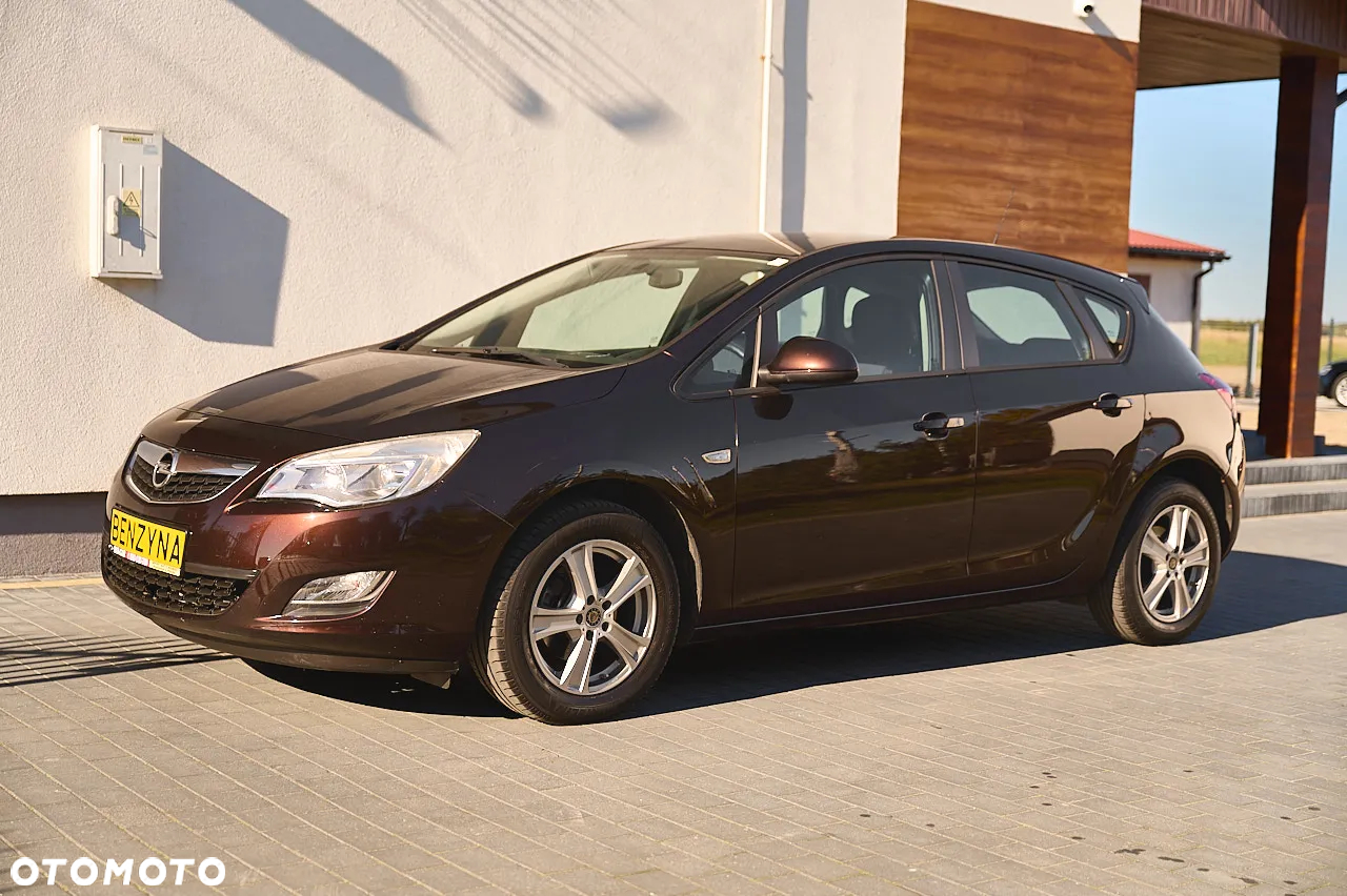 Opel Astra 1.4 EcoFLEX 150 Jahre - 12