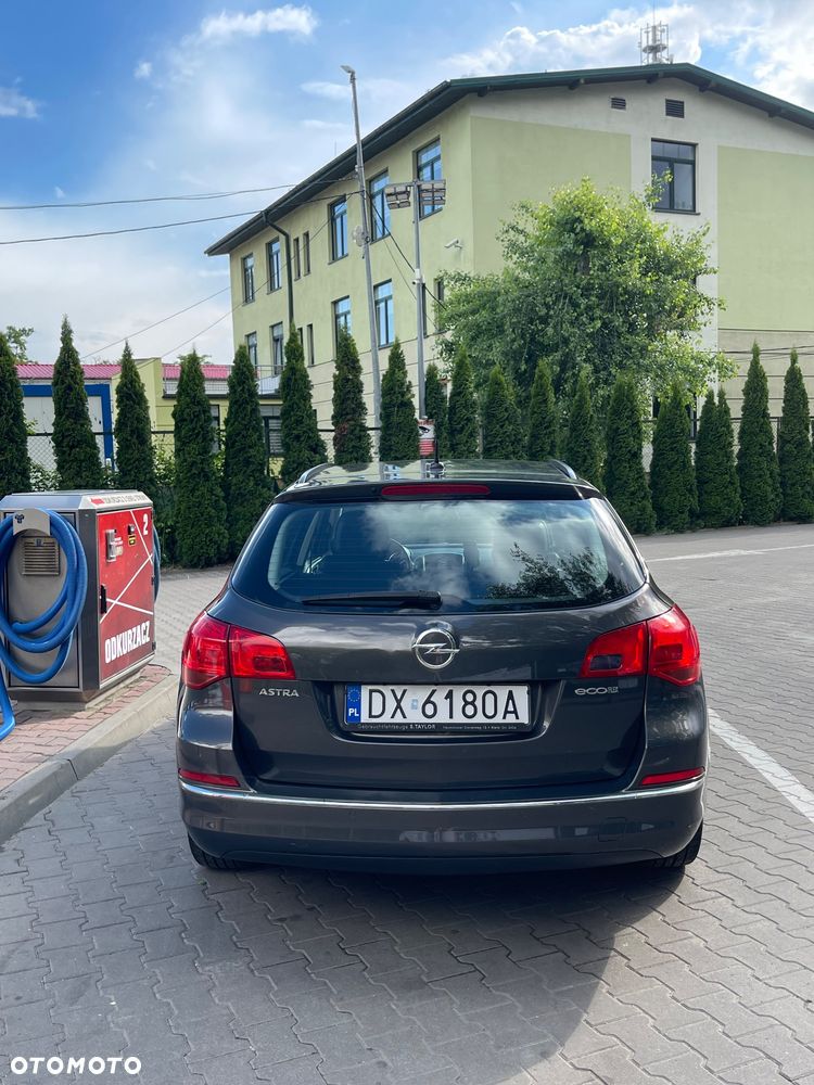 Opel Astra 1.6 CDTI Cosmo - 12