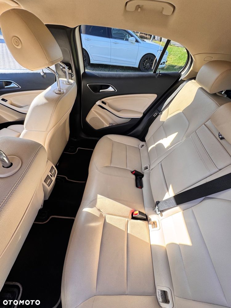 Mercedes-Benz GLA 2016