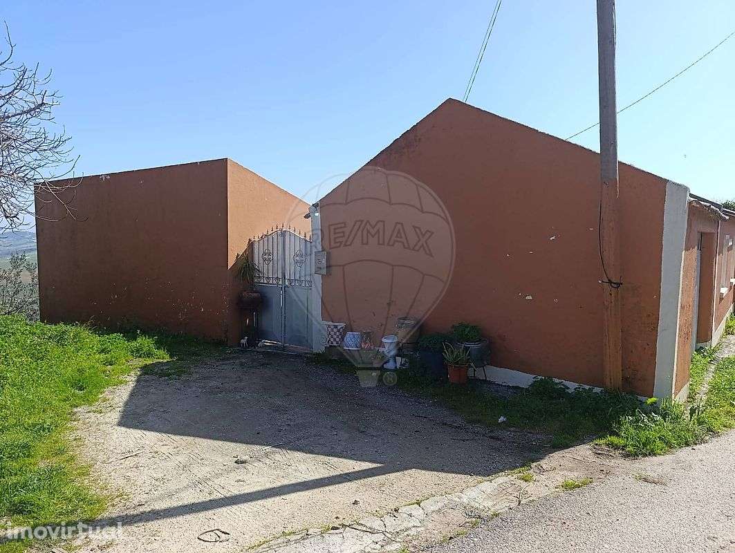 Moradia T2 para venda - Grande imagem: 2/15