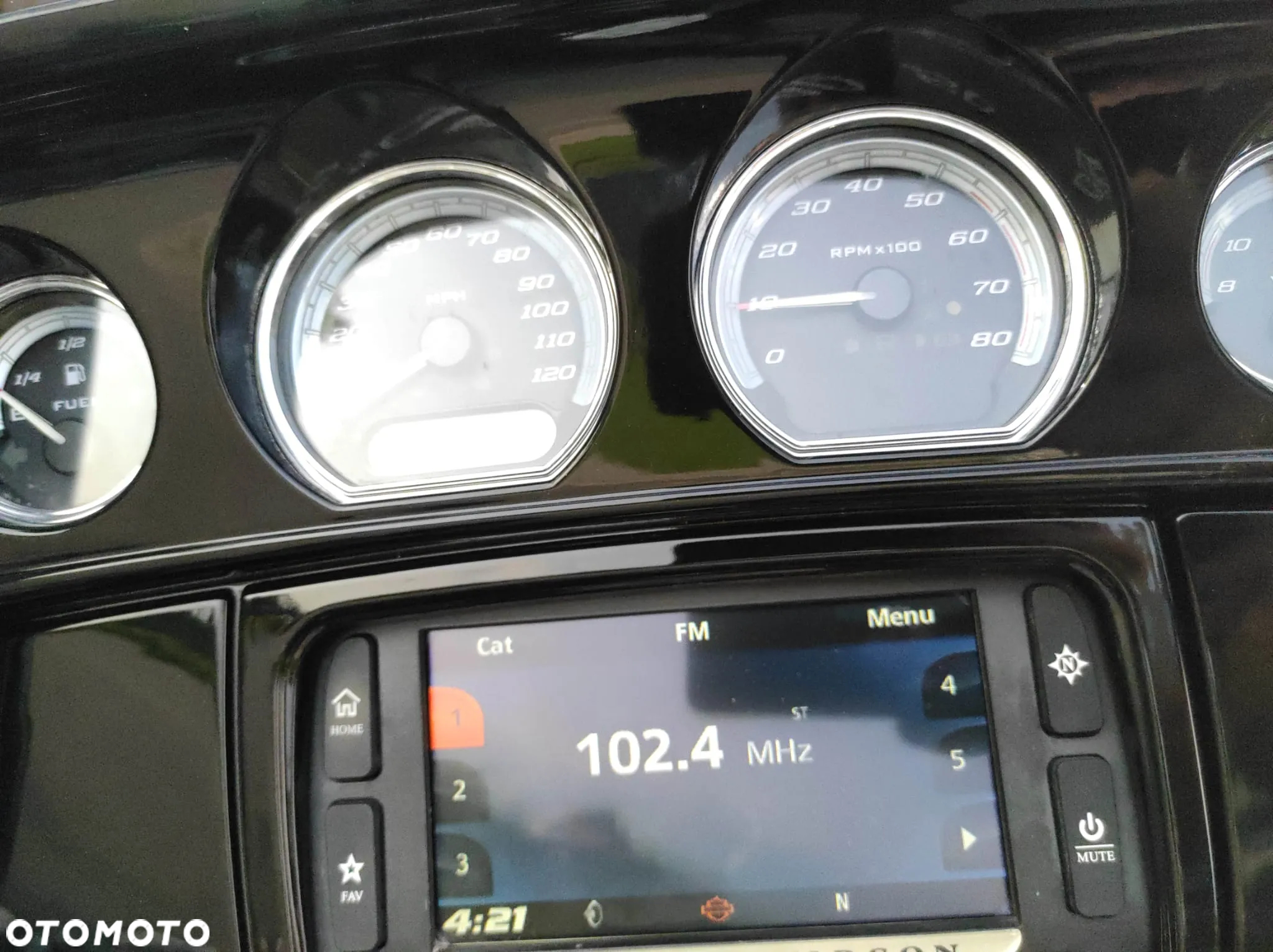 Harley-Davidson Touring Street Glide - 14