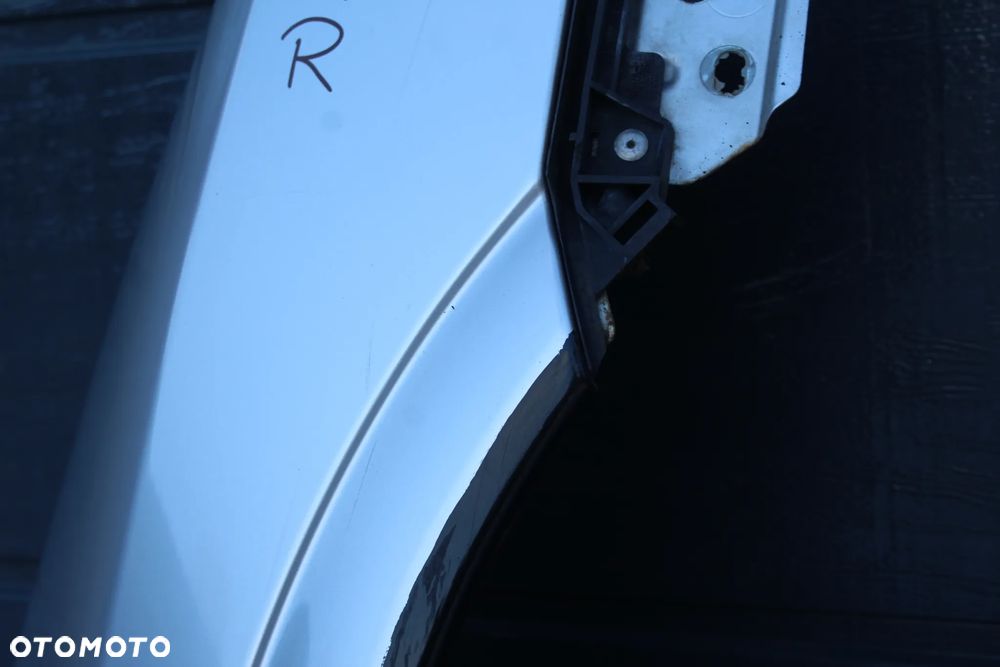 BŁOTNIK PRAWY PRZEDNI PRAWY PRZÓD OPEL ASTRA G II Z147 - 12