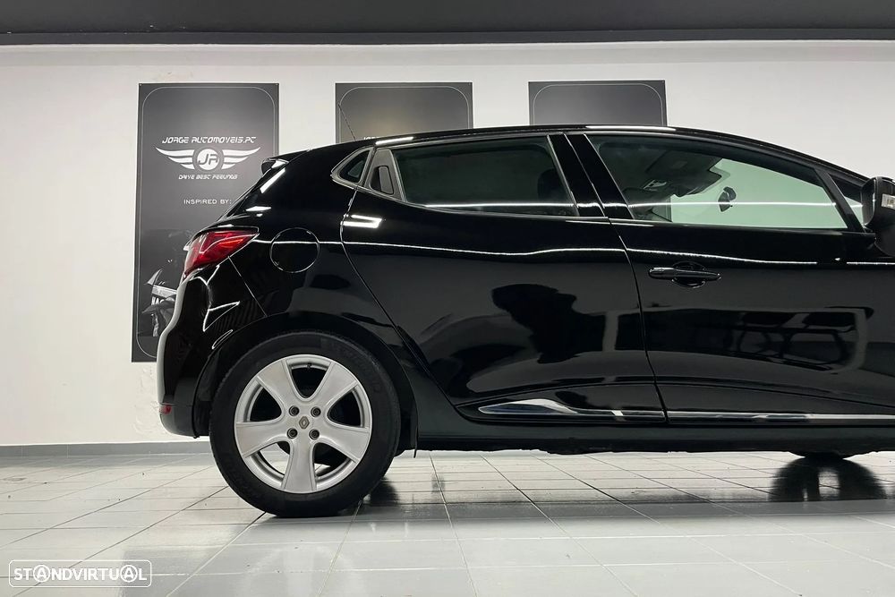 Renault Clio 0.9 TCE Dynamique S - 10