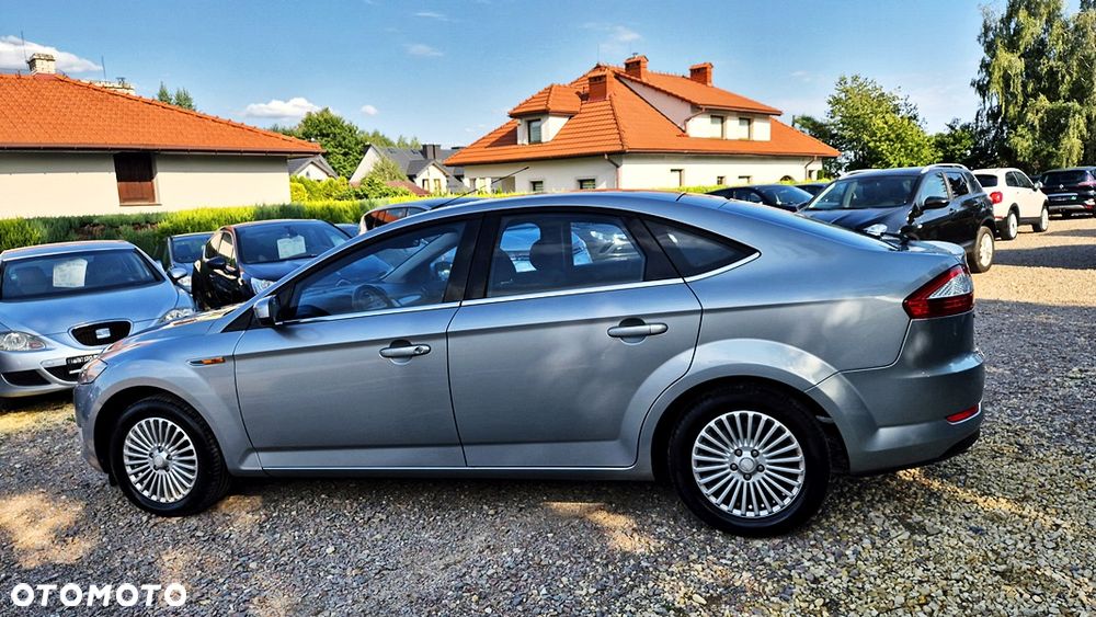 Ford Mondeo 2.0 Platinium X - 22