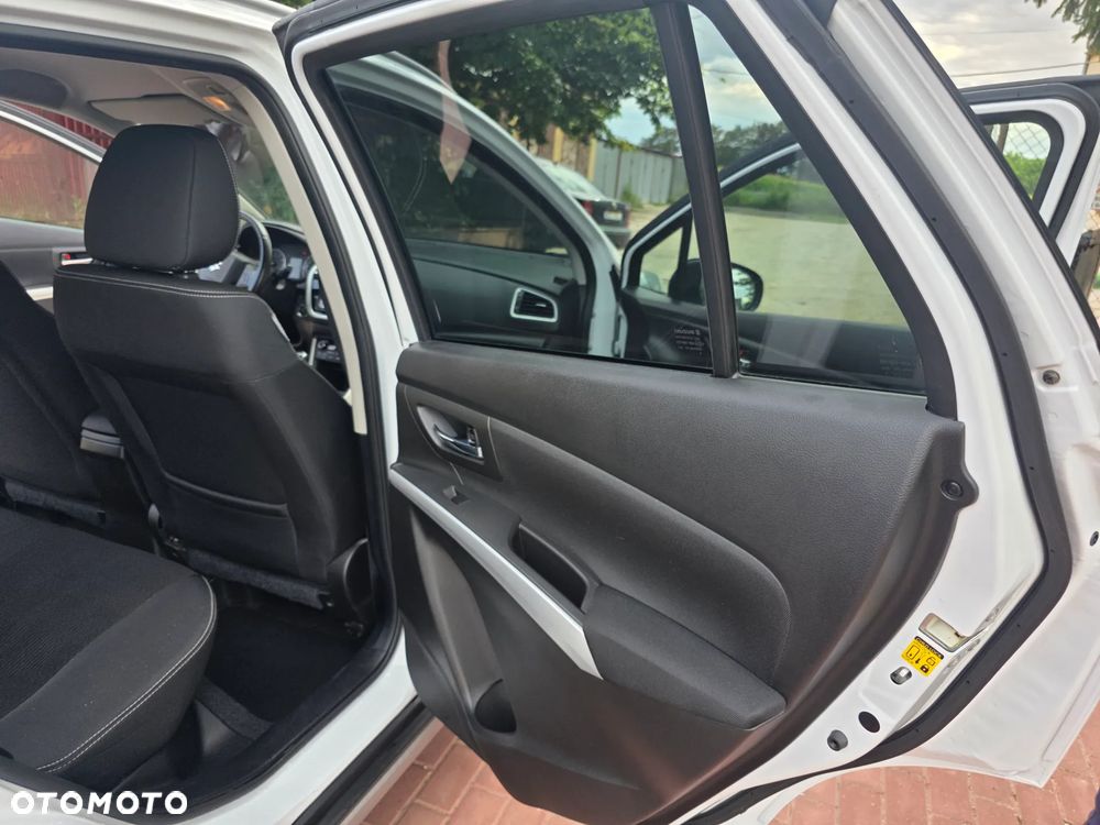 Suzuki SX4 S-Cross 1.4 T Premium - 27