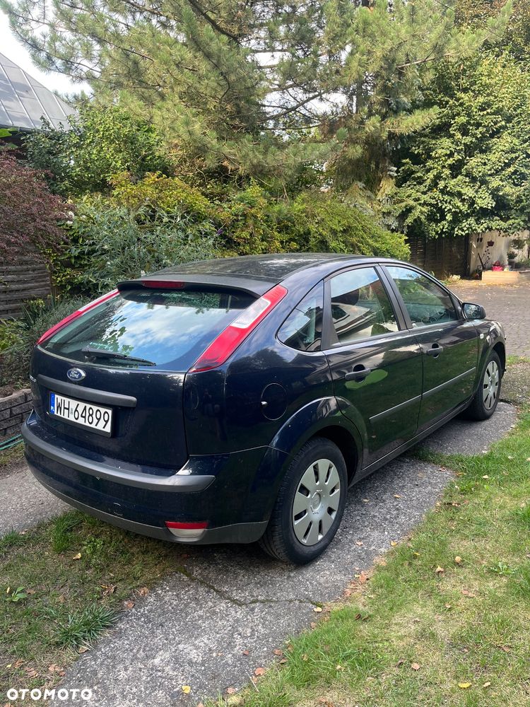 Ford Focus 1.4 Ambiente - 5