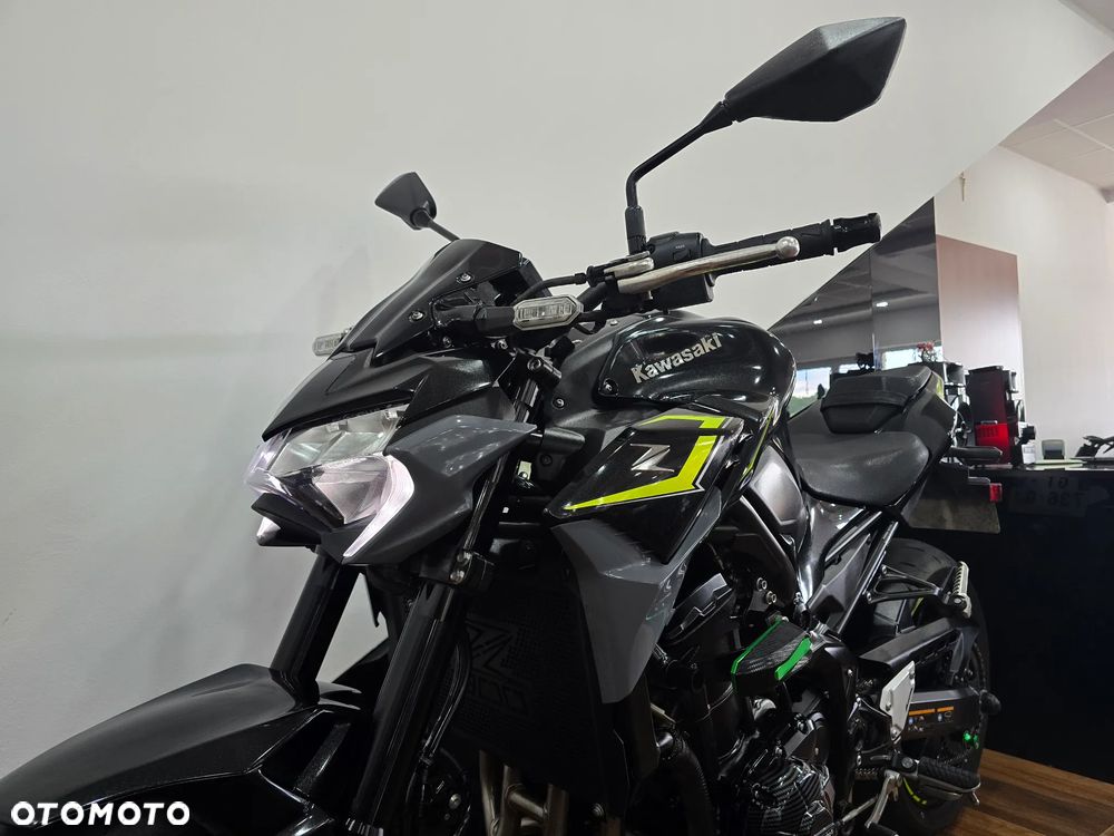 Kawasaki Z - 6
