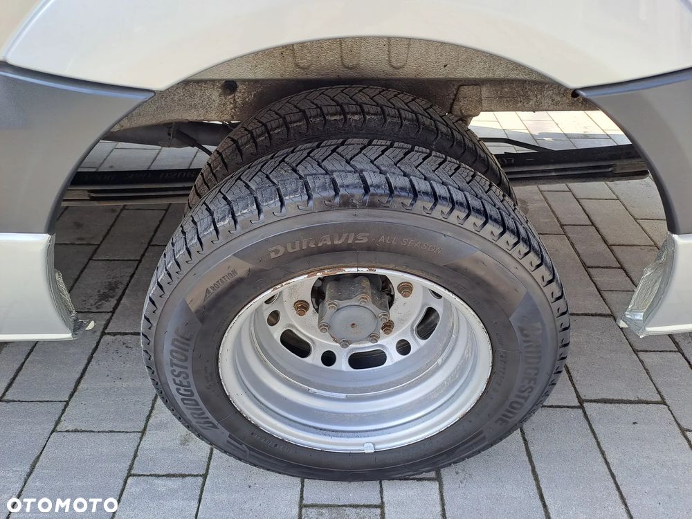 Volkswagen Crafter - 31