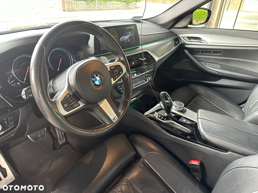 BMW Seria 5 530i - 33