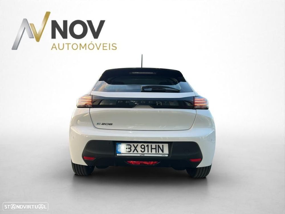 Peugeot e-208 - 4
