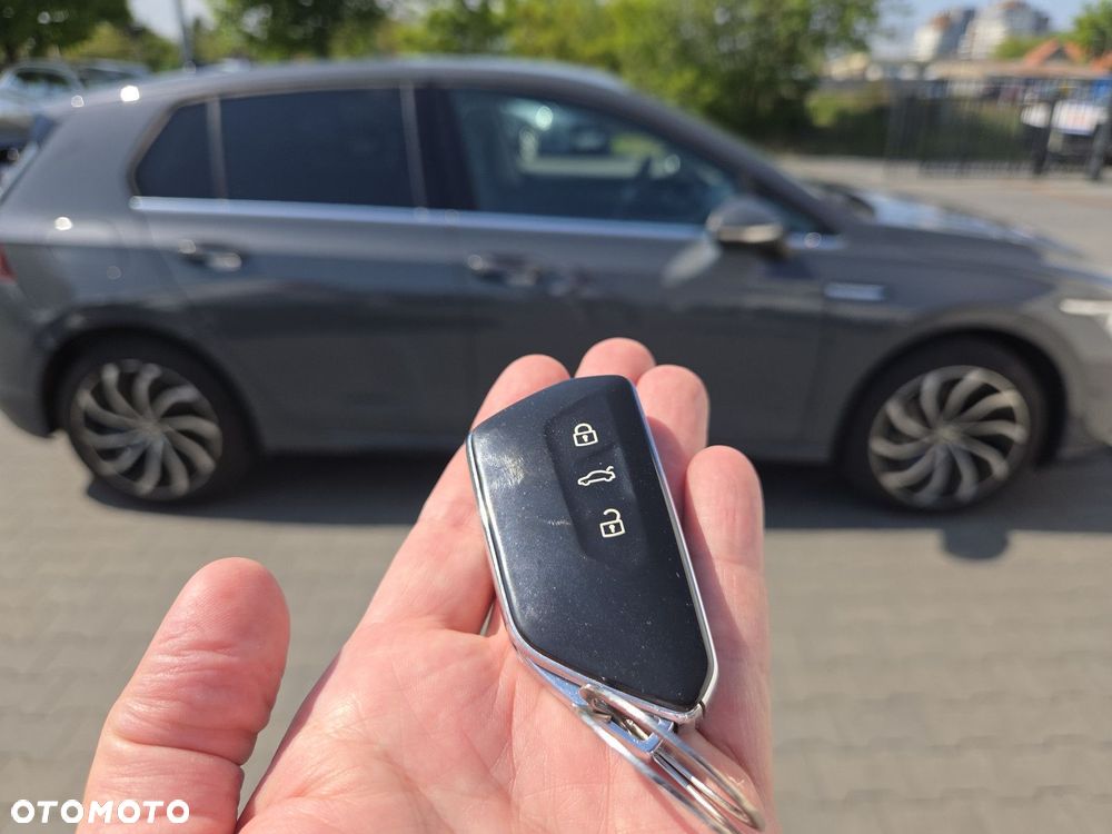Volkswagen Golf - 9