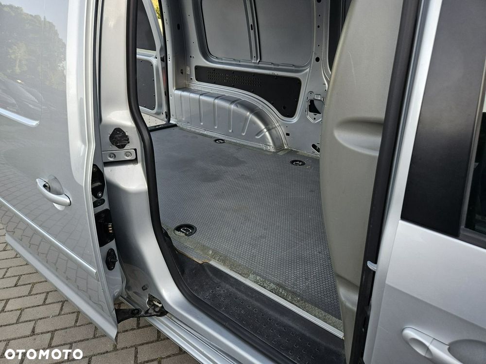 Volkswagen Caddy - 27
