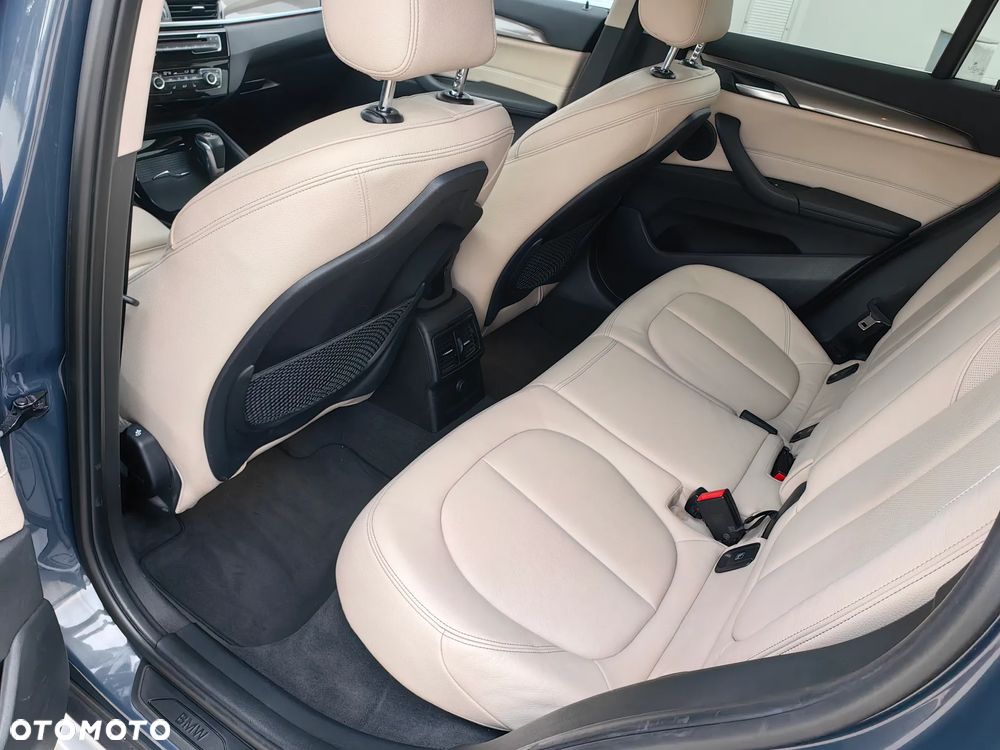 BMW X1 sDrive20d xLine sport - 9