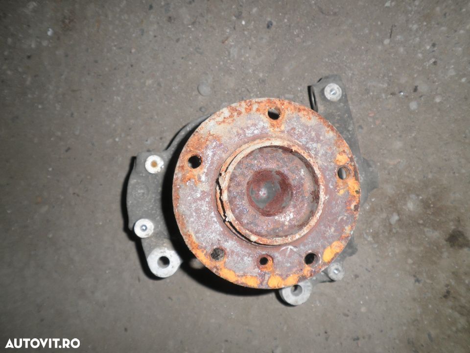 Fuzeta Dreapta Fata BMW Seria 5 E60 , E61 6760954P - 2