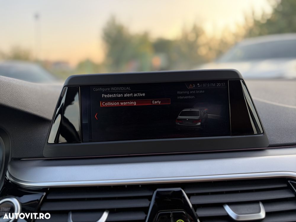BMW Seria 5 520i Aut. - 12