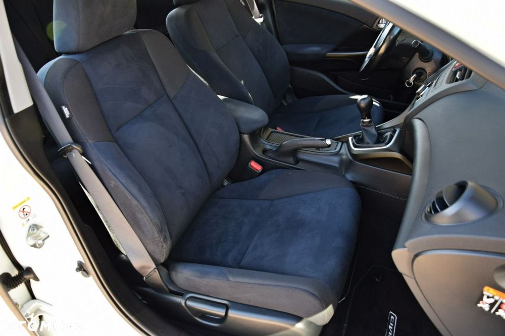 Honda Civic 1.4 i-VTEC Elegance - 37