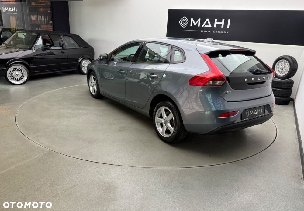 Volvo V40 D2 Kinetic - 9
