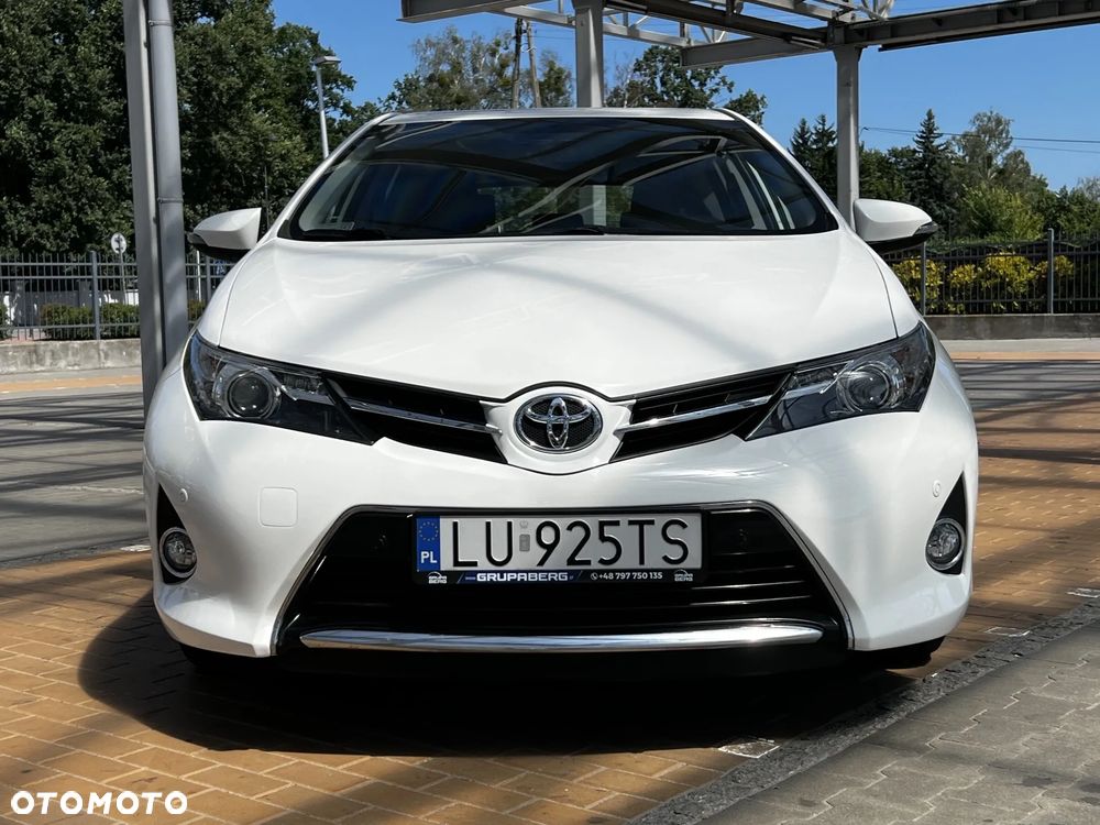 Toyota Auris - 2