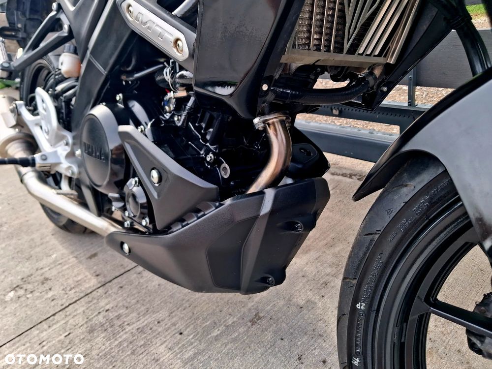 Yamaha MT - 8