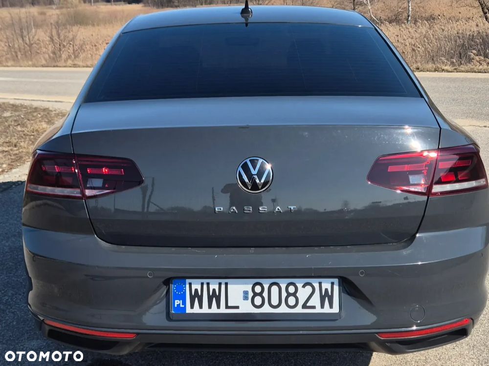 Volkswagen Passat 1.5 TSI EVO Essence DSG - 4
