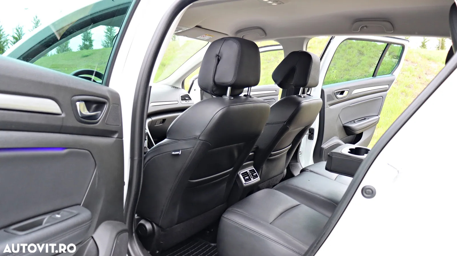 Renault Megane Grandtour BLUE dCi 115 EDC BOSE EDITION - 13