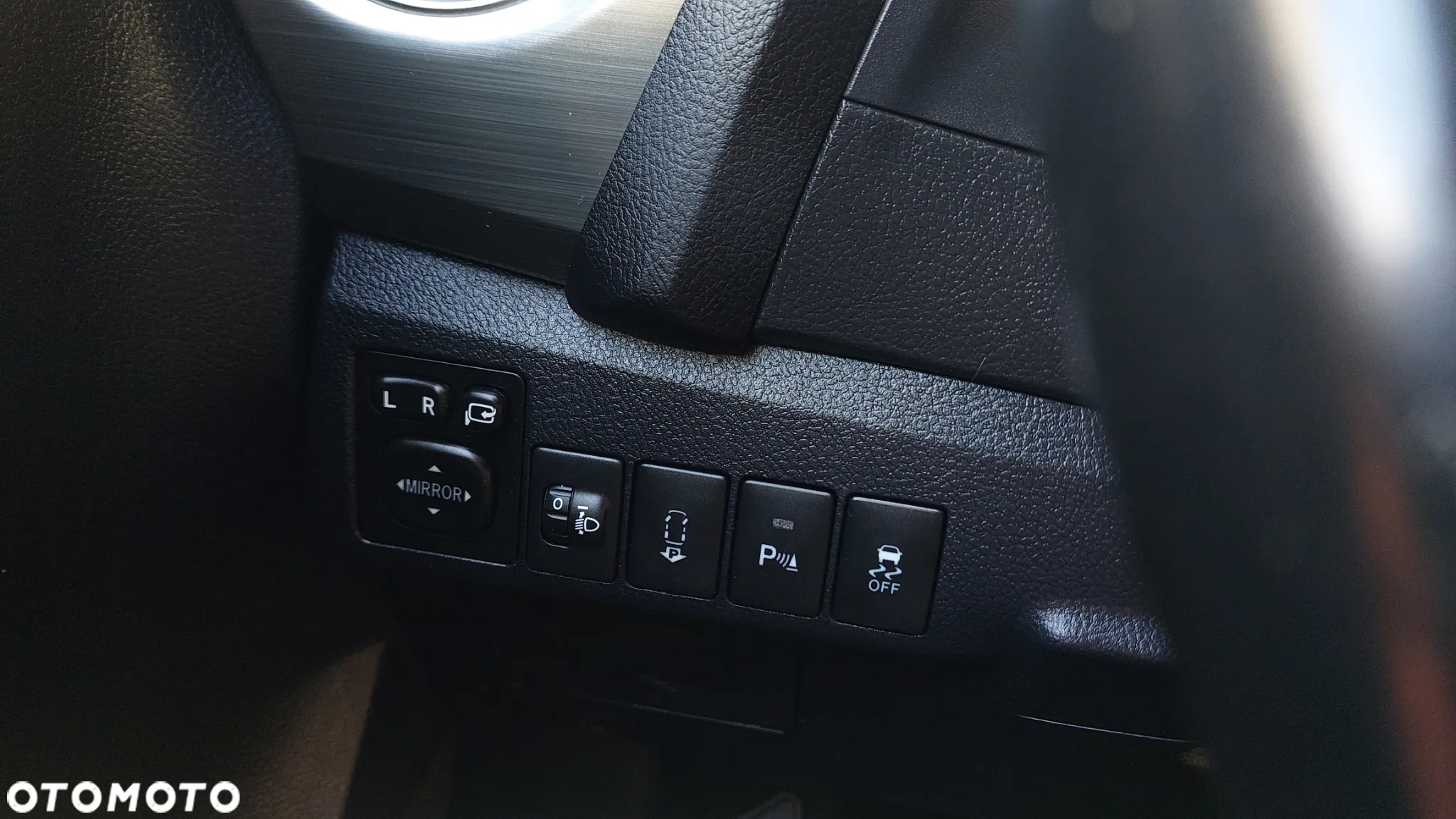 Toyota Auris 1.6 Premium MS - 29