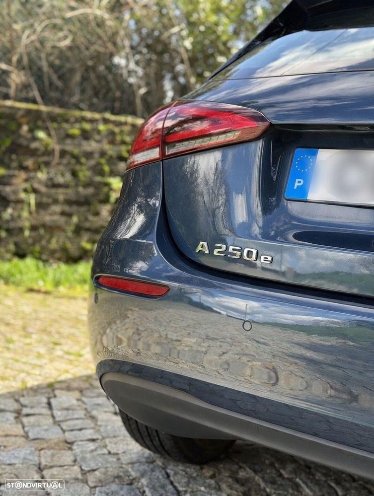Mercedes-Benz A 250 e 8G-DCT Style - 8