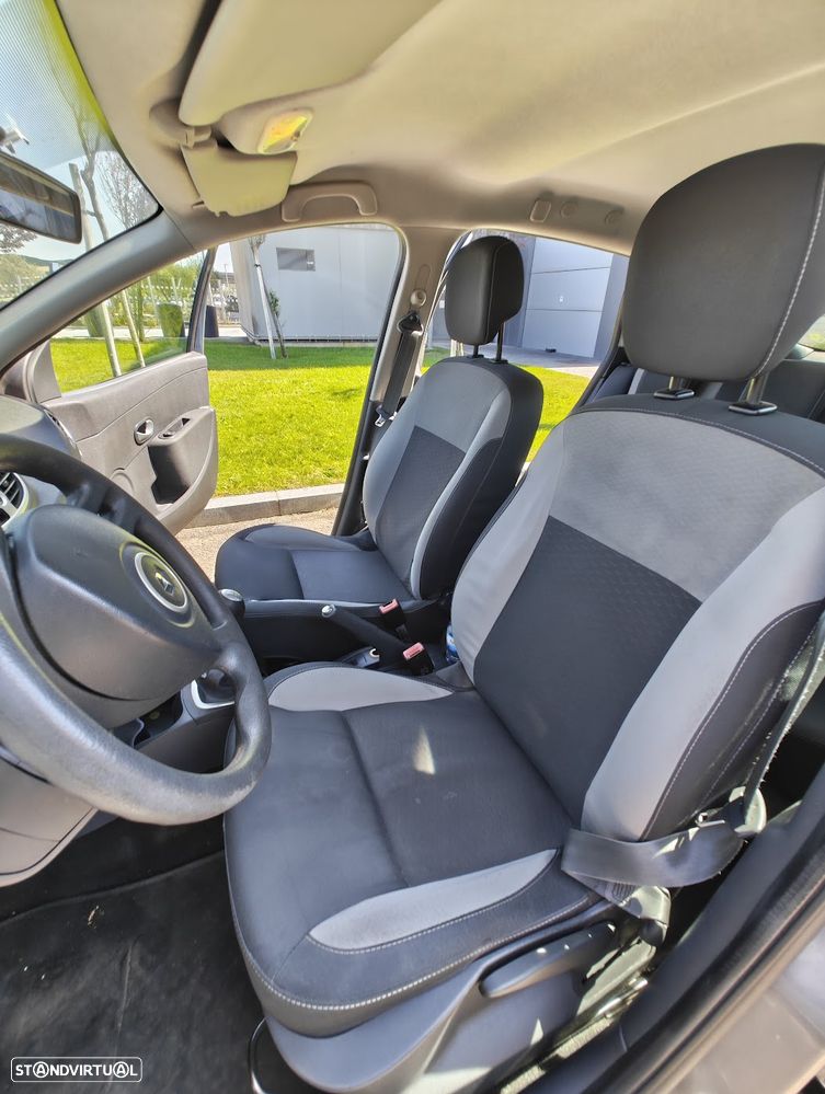 Renault Clio 1.5 dCi Confort 89g - 13