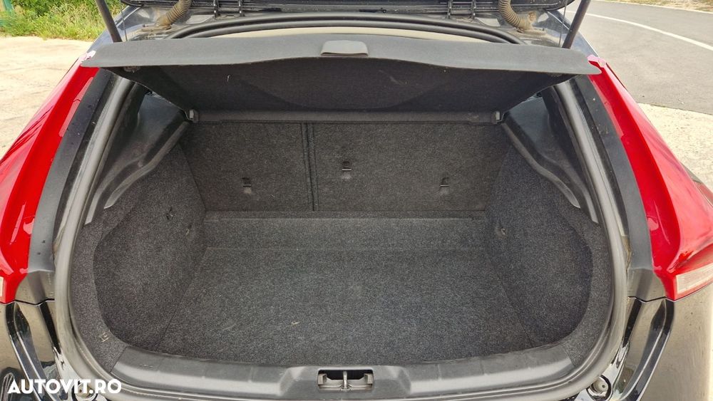 Volvo V40 D2 Momentum - 16