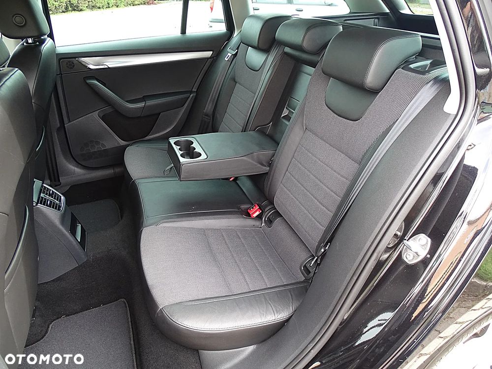 Skoda Octavia 2.0 TDI Style - 30