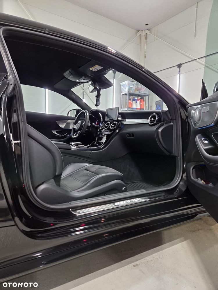 Mercedes-Benz Klasa C AMG 63 AMG Speedshift 7G-MCT - 9