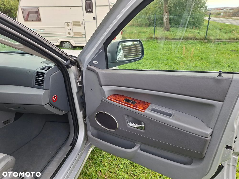 Jeep Grand Cherokee 3.0 CRD Laredo - 9