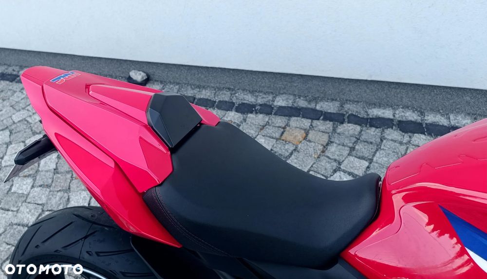 Honda CBR - 25