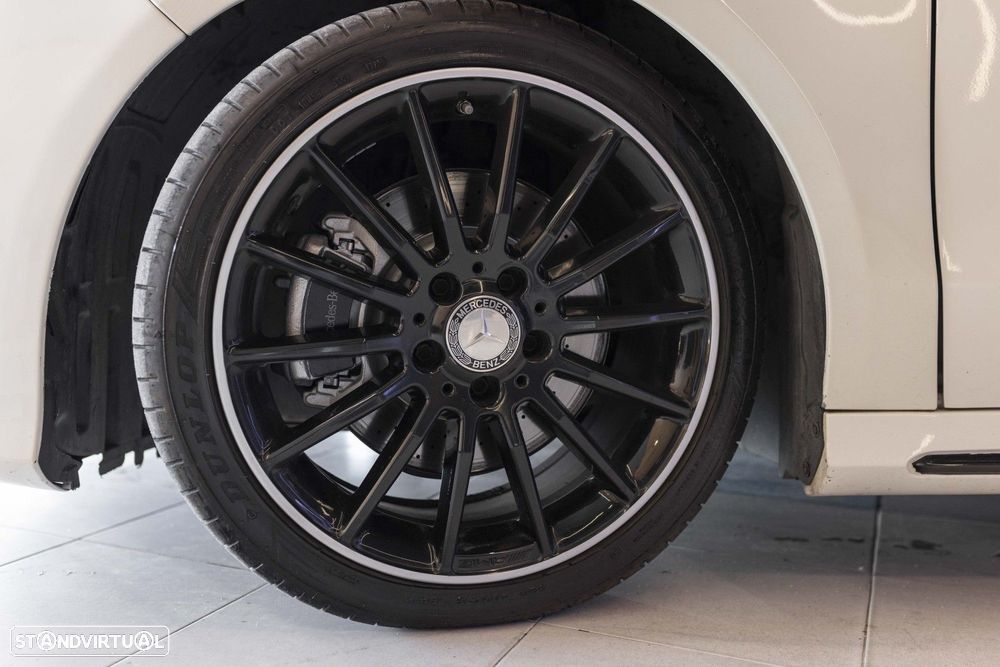 Mercedes-Benz CLA 220 d Shooting Brake AMG Line Aut. - 15