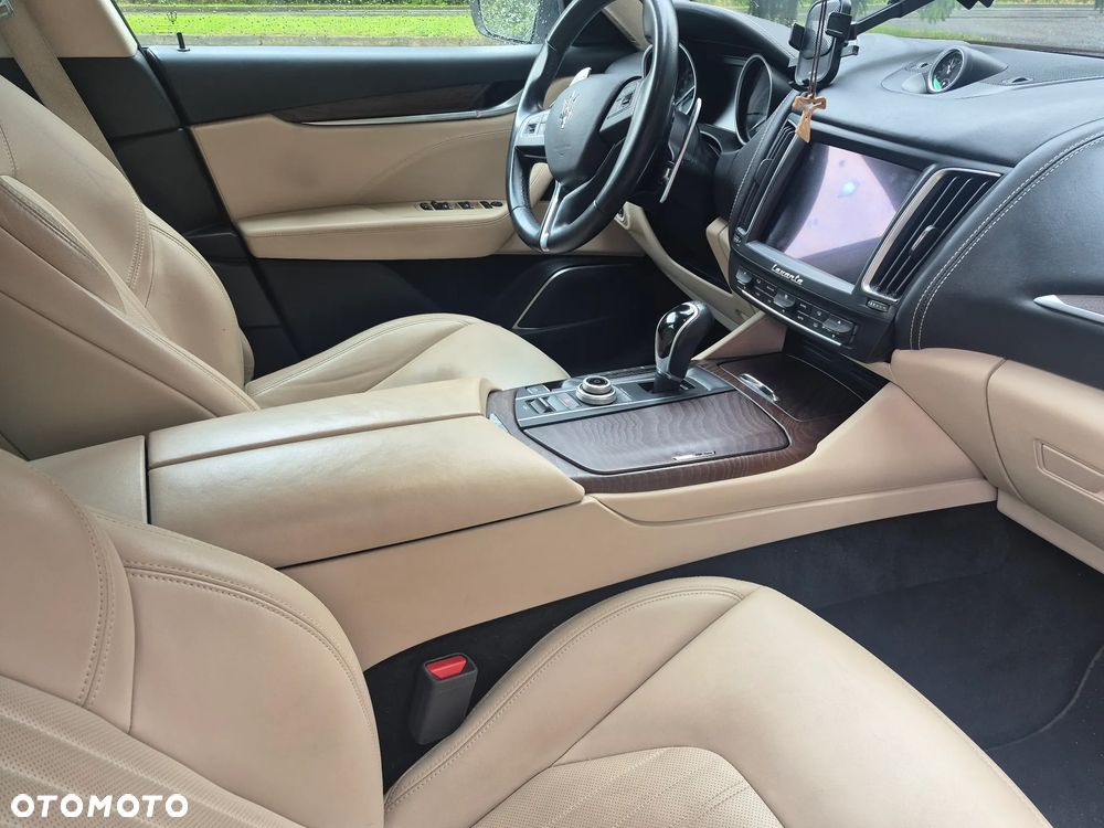 Maserati Levante S Q4 GranSport - 14