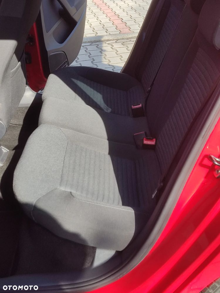 Volkswagen Polo 1.4 Team - 31