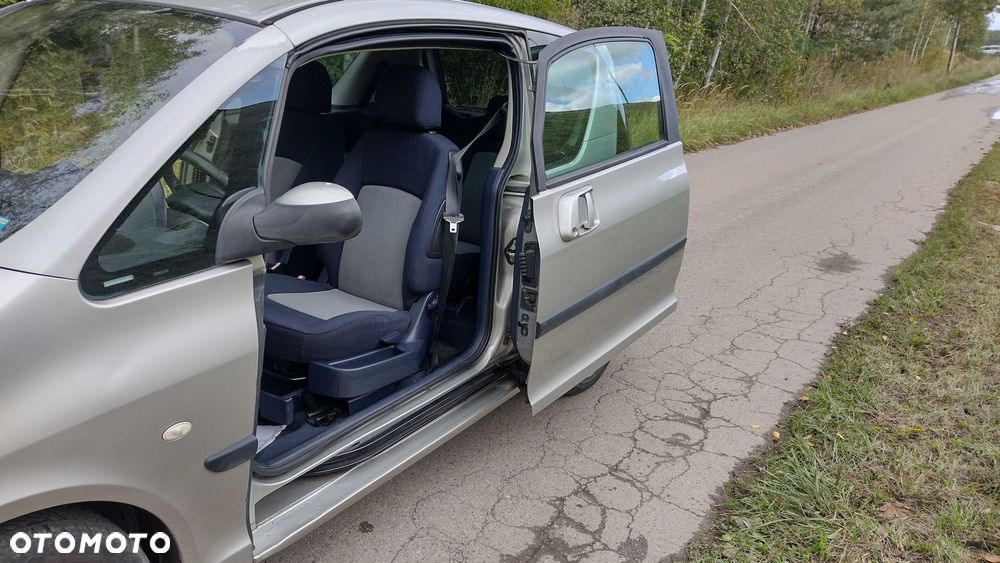 Peugeot 1007 - 2