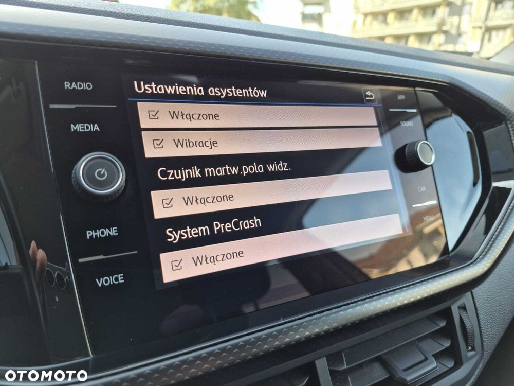 Volkswagen T-Cross - 18