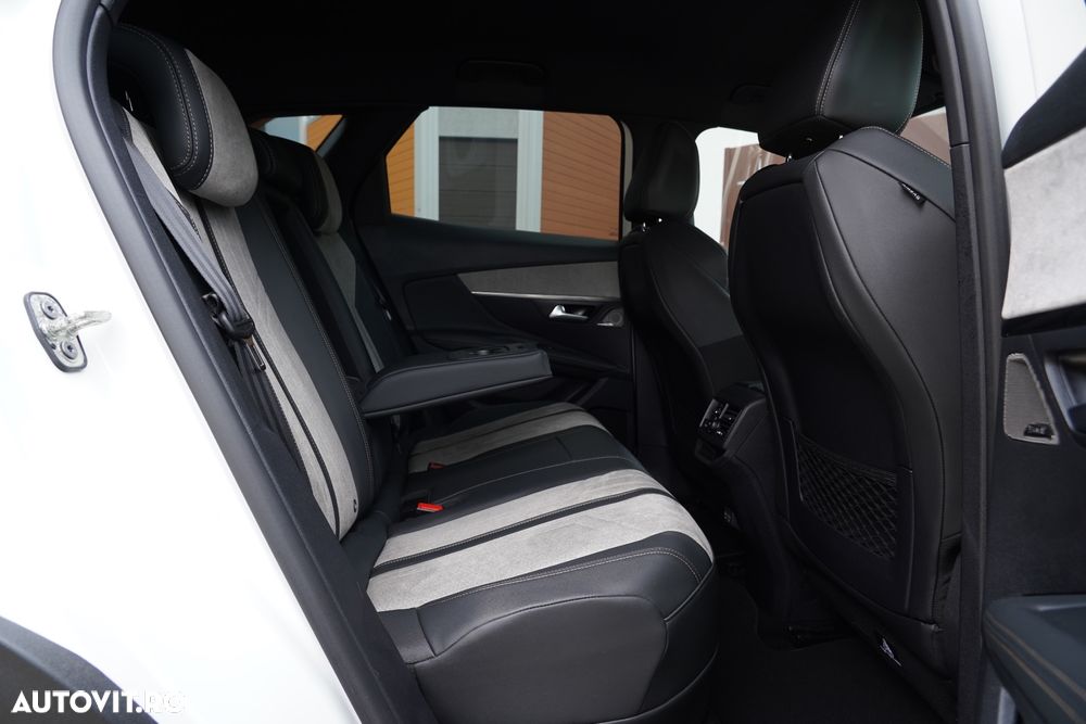 Peugeot 3008 PHEV 300 EAT8 4X4 Allure Pack - 21