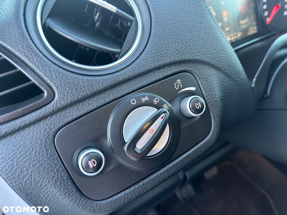 Ford S-Max 2.0 TDCi DPF Titanium X - 14