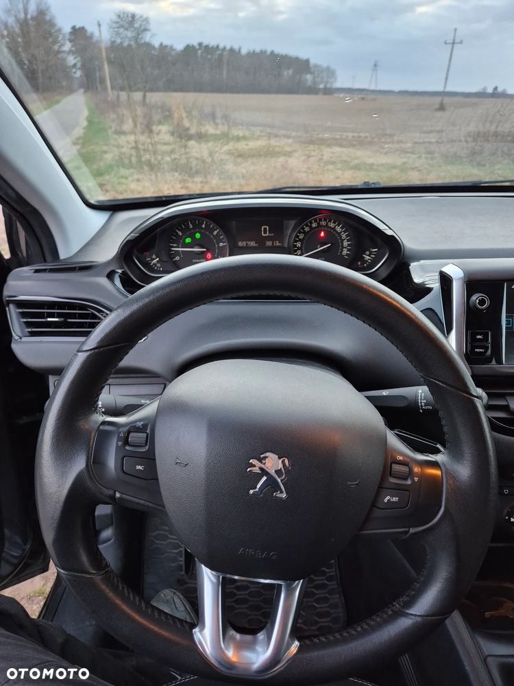 Peugeot 208 PureTech 82 Style - 7