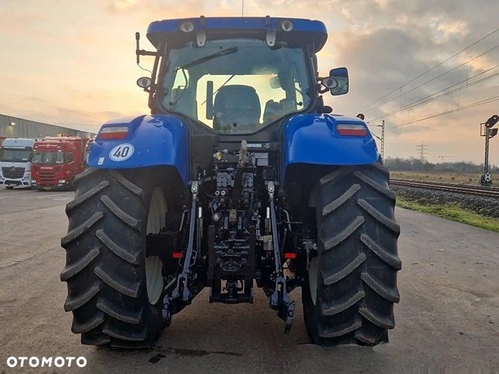 New Holland T7.235 - 7