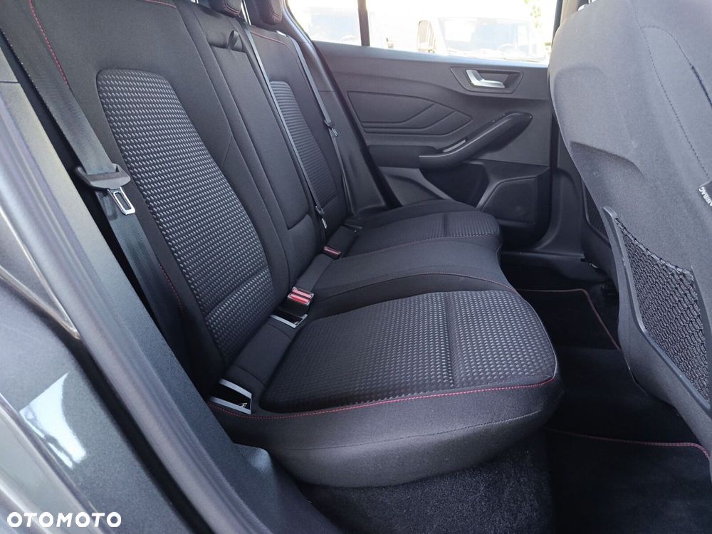 Ford Focus 1.0 EcoBoost mHEV ST-Line Design - 16