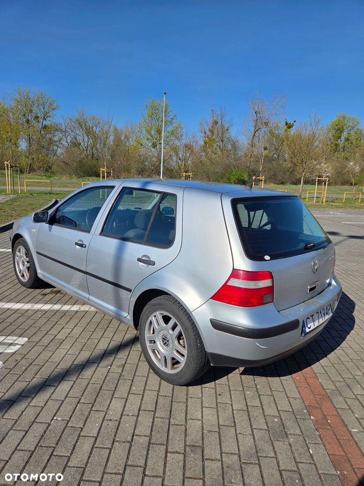 Volkswagen Golf 1.4 Basis - 4